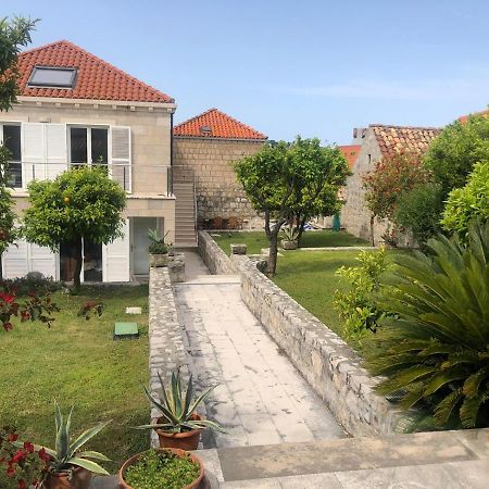 Charming Apartment For 3 Pax In Cavtat Exterior foto