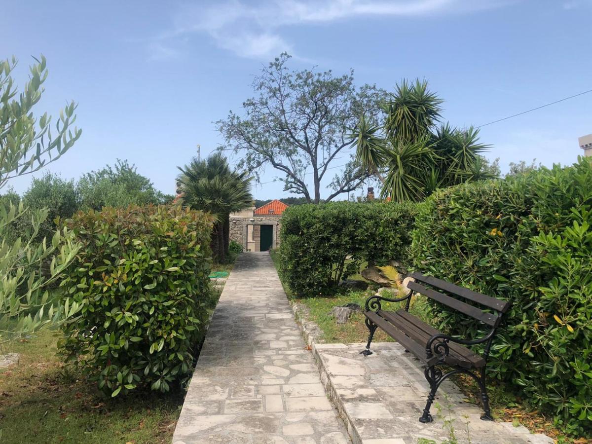 Charming Apartment For 3 Pax In Cavtat Exterior foto
